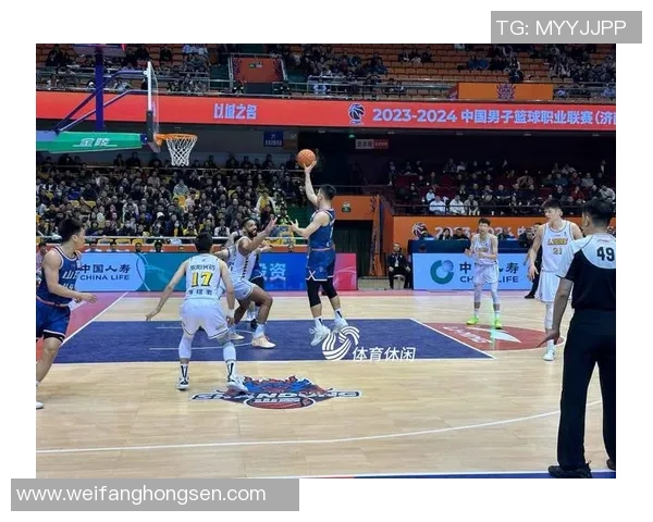 CBA激战山东高速对决浙江广厦谁能在季后赛中笑到最后