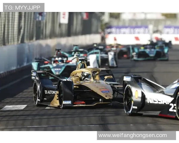 圣地亚哥与希金斯的精彩对决揭示足球战术与团队合作的完美结合