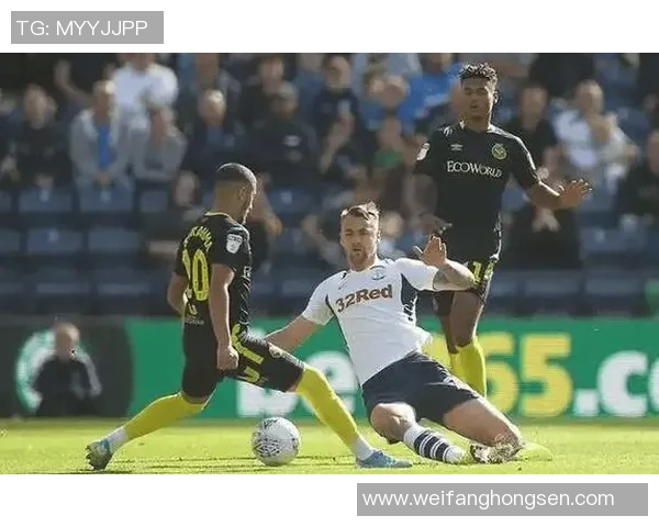 查尔顿球队迎战德比郡争夺英冠联赛关键三分的激烈对决 查尔顿球队迎战德比郡争夺英冠联赛关键三分的激烈对决