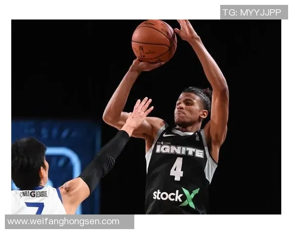 杰伦格林：从篮球新星到NBA未来巨星的成长之路