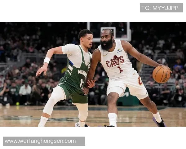 詹姆斯在骑士对阵雄鹿比赛中的精彩个人表现集锦回顾