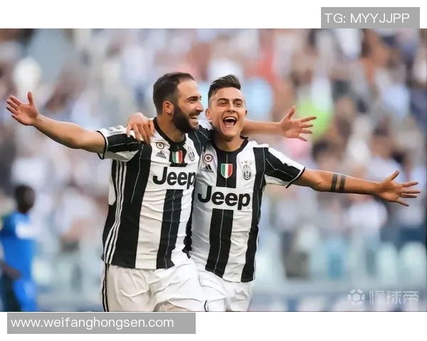 马丁内斯的传奇之路：从默默无闻到足球巨星的辉煌历程