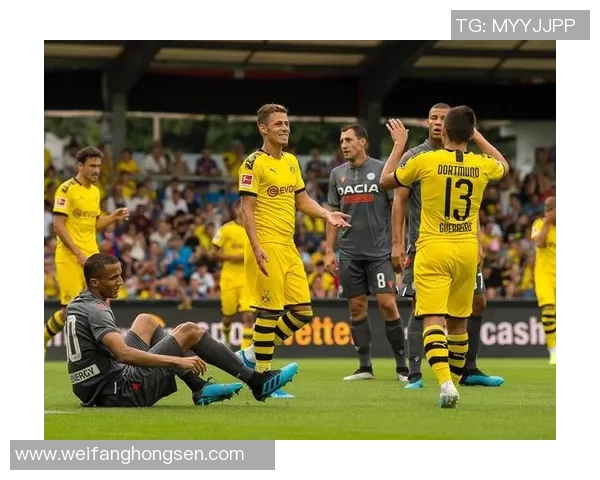 多特蒙德迎战乌迪内斯展现球队实力与战术对决的精彩较量 多特蒙德迎战乌迪内斯展现球队实力与战术对决的精彩较量