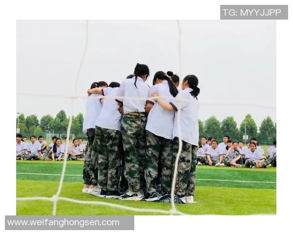 库尔德人勇战夫斯堡力争胜利展现顽强斗志与团队精神